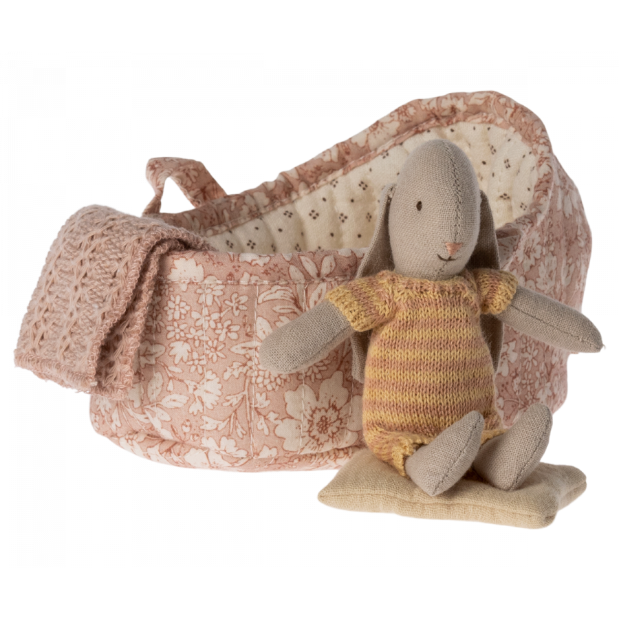 Conejitos en moises (Bunny in carry cot) - Micro