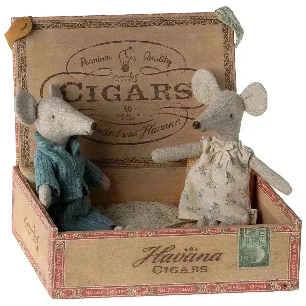 Mum and dad mice in cigarbox