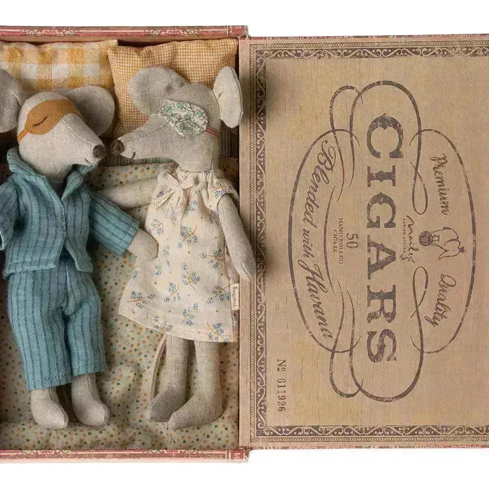 Mum and dad mice in cigarbox