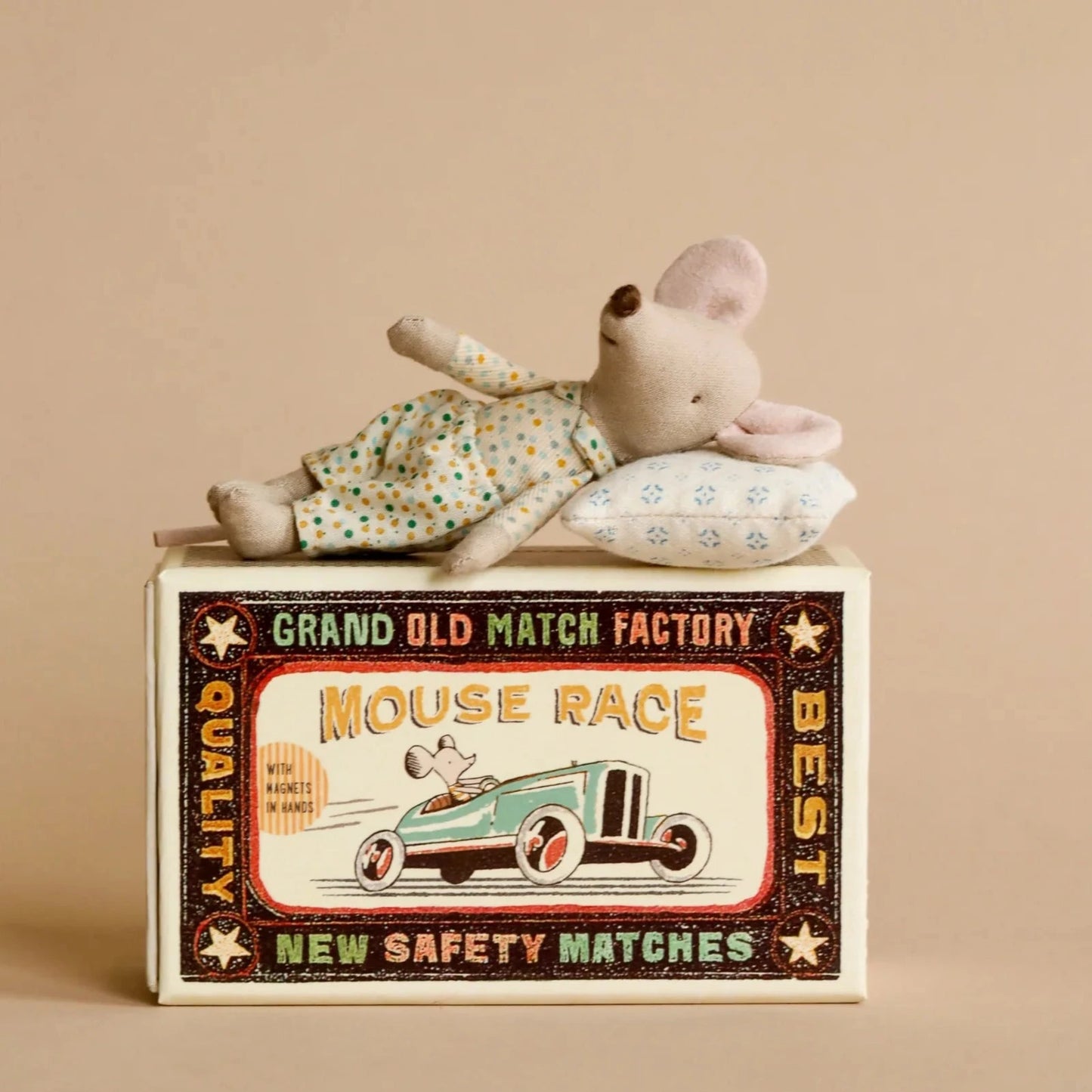 Ratoncito - Little brother in a matchbox
