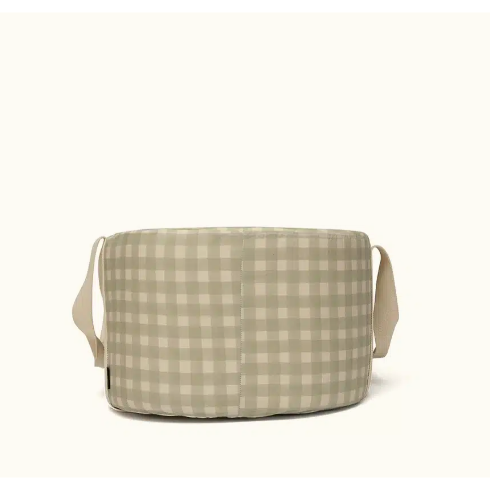 Moisés Kuko Basket - Brigitte Farrow x MUES