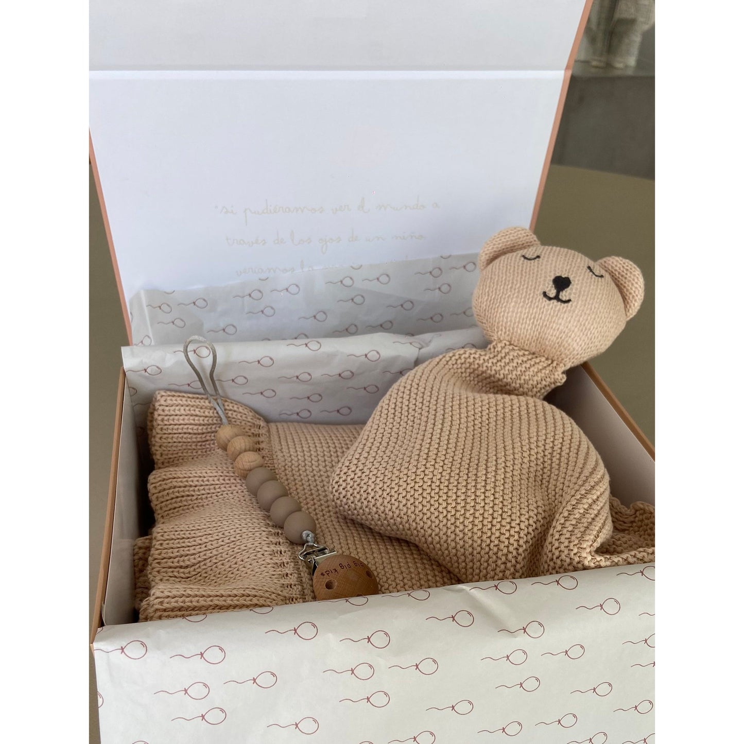 Caja de regalo - Baby knitted beige