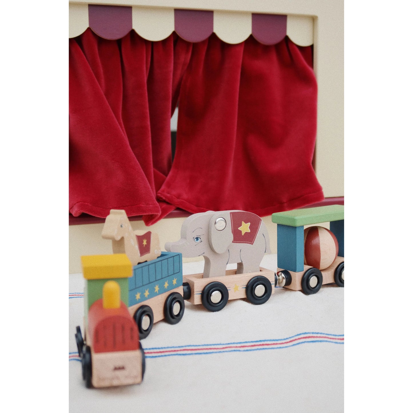 Teatro de marionetas de madera FSC