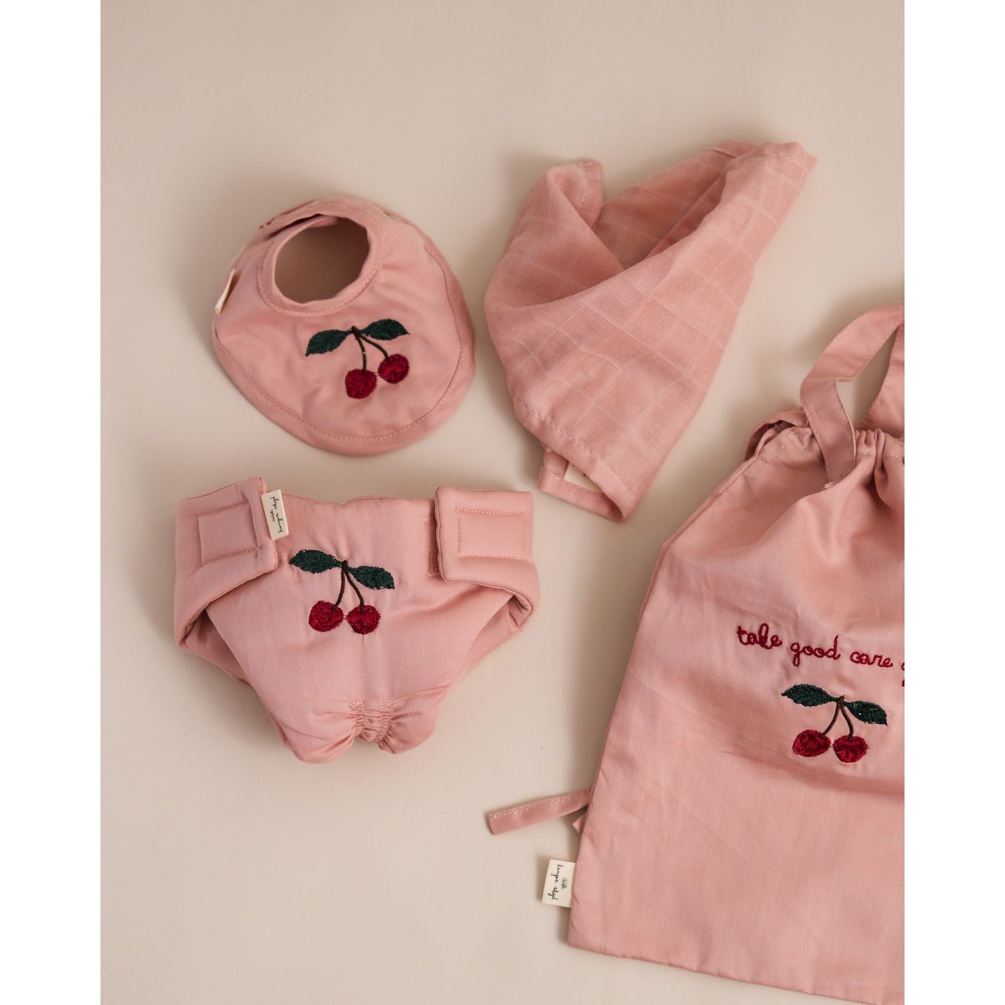 Set de muda para muñeca - Mahogany Rose