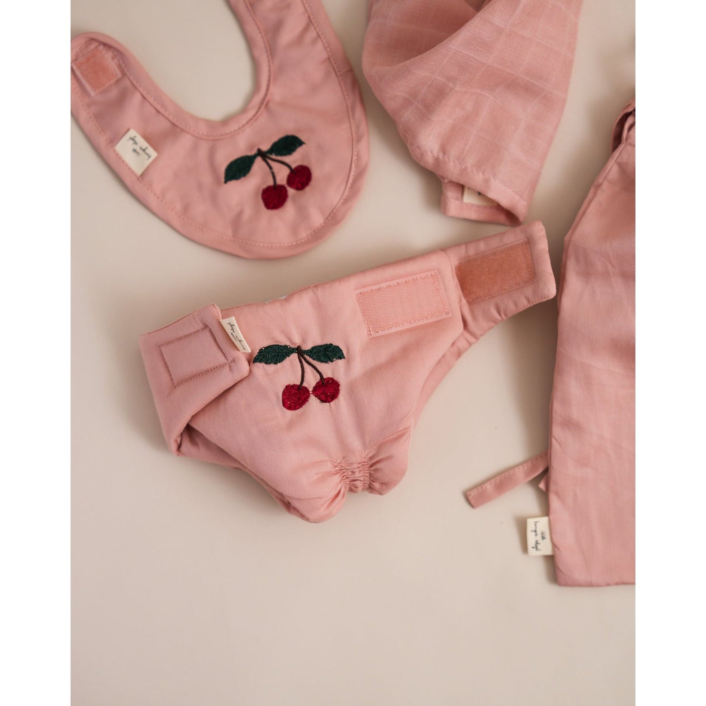Set de muda para muñeca - Mahogany Rose