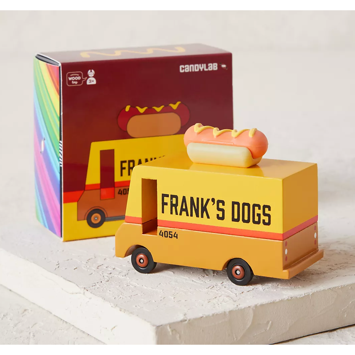 Auto De Madera - Hot dog Van