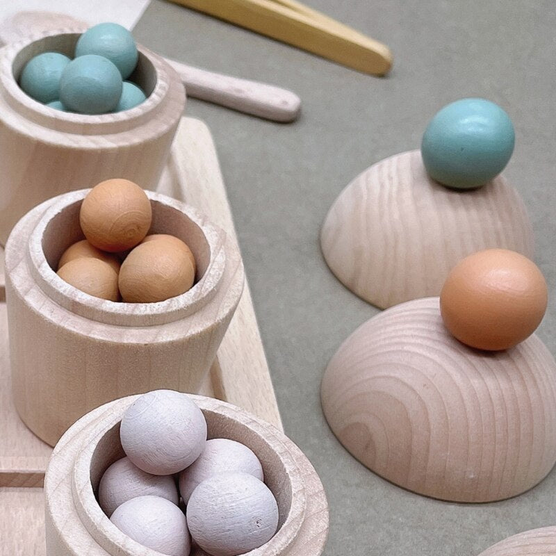 Balls in a cup - Montessori