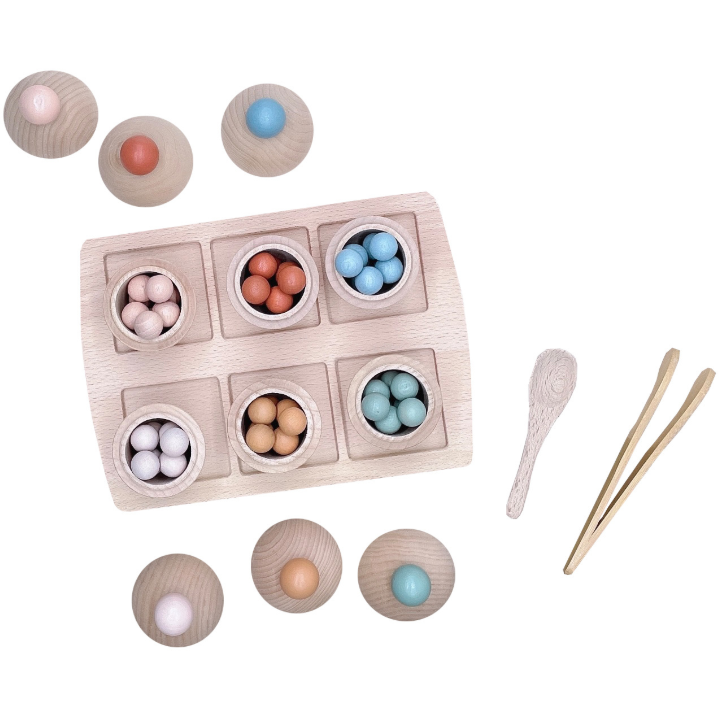 Balls in a cup - Montessori