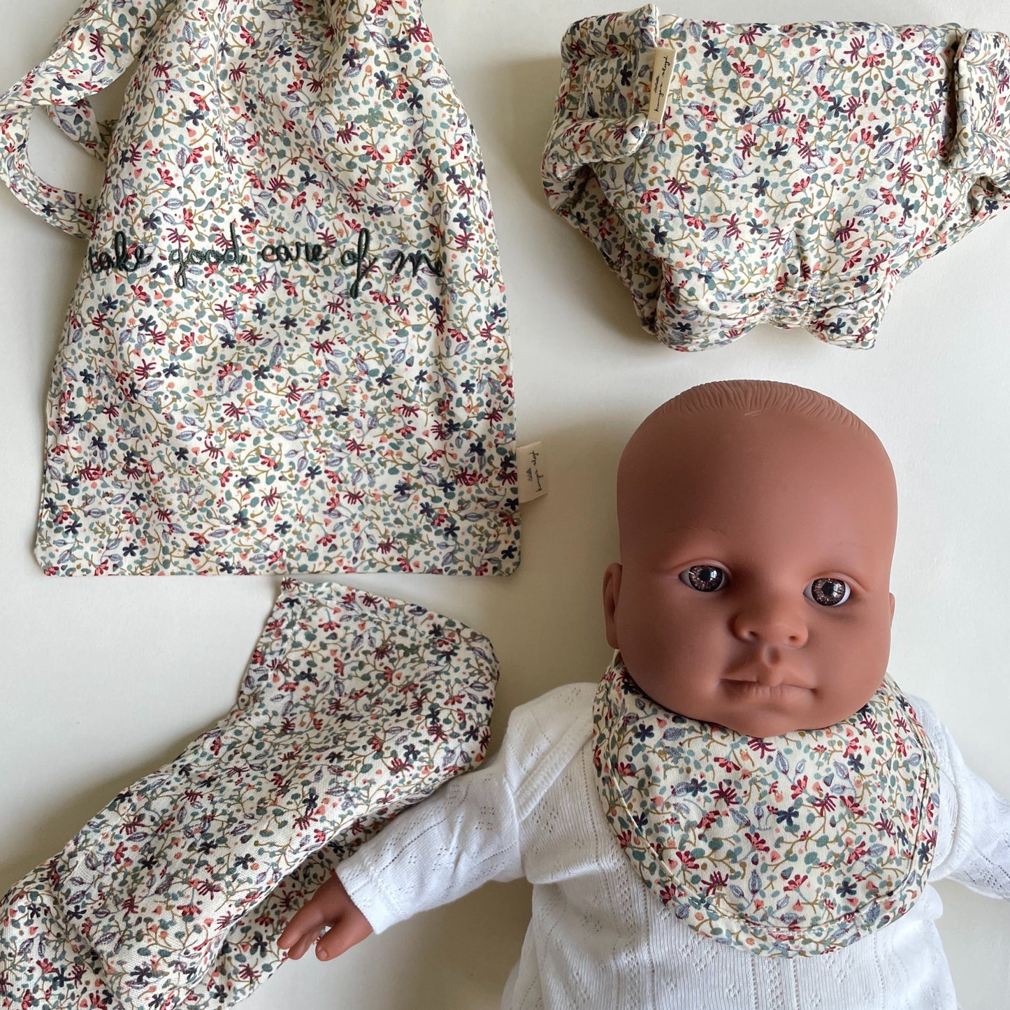 Set de muda para muñeca - Louloudi