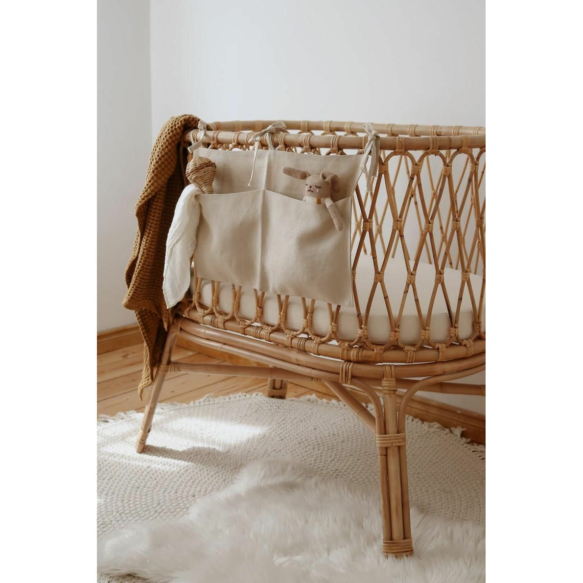 Moises Rattan Sunshine