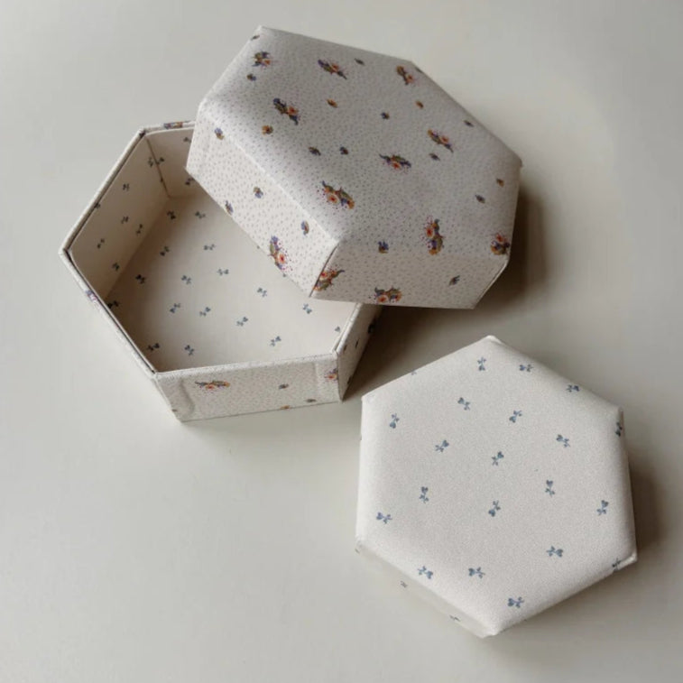 Set de 2 cajas acolchadas - Flower bouquet / petit bisou blue