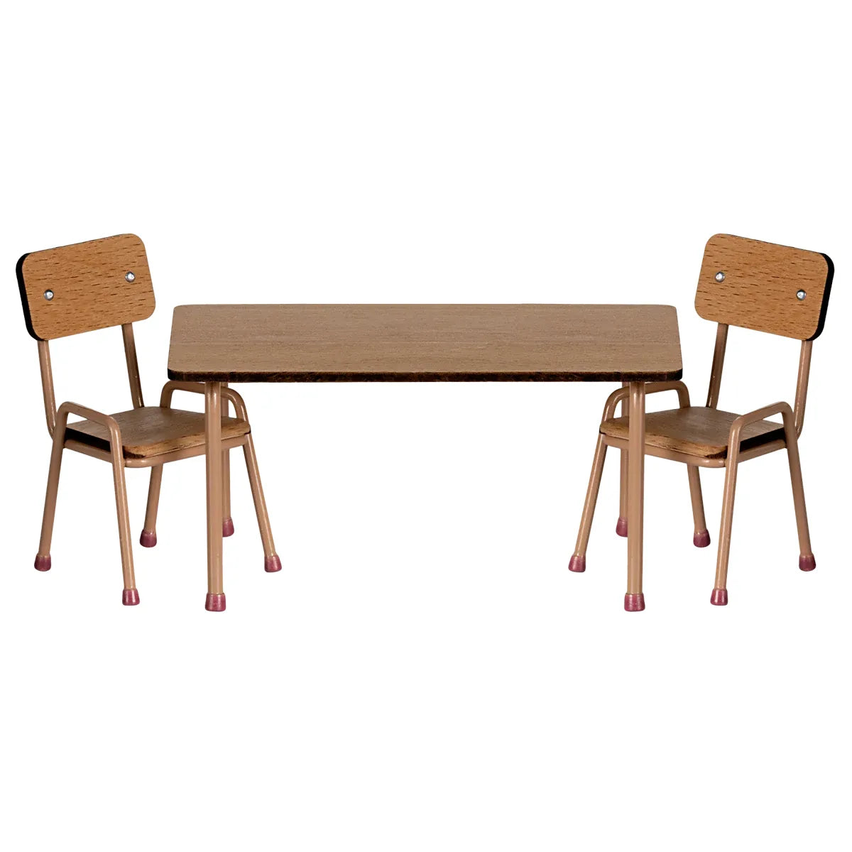 Juego de mesa y sillas para ratoncitos