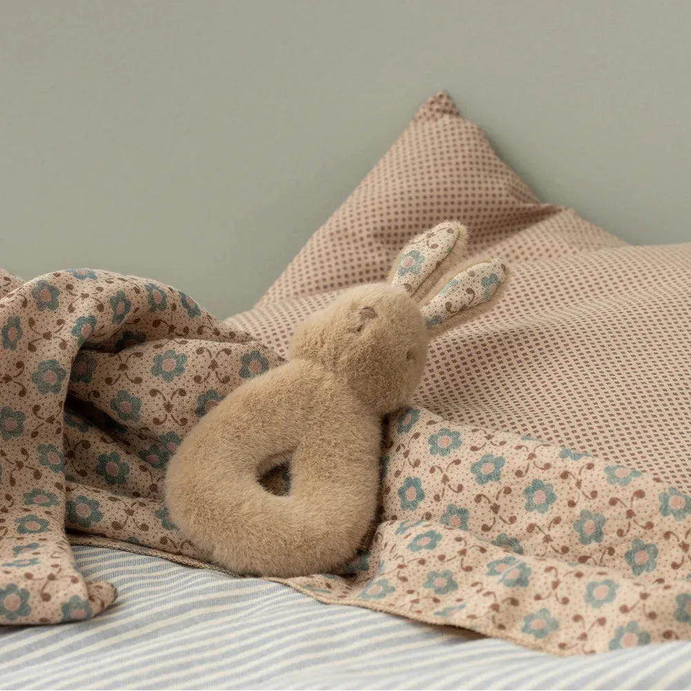 Caja de regalo - bunny rattle set cream peach
