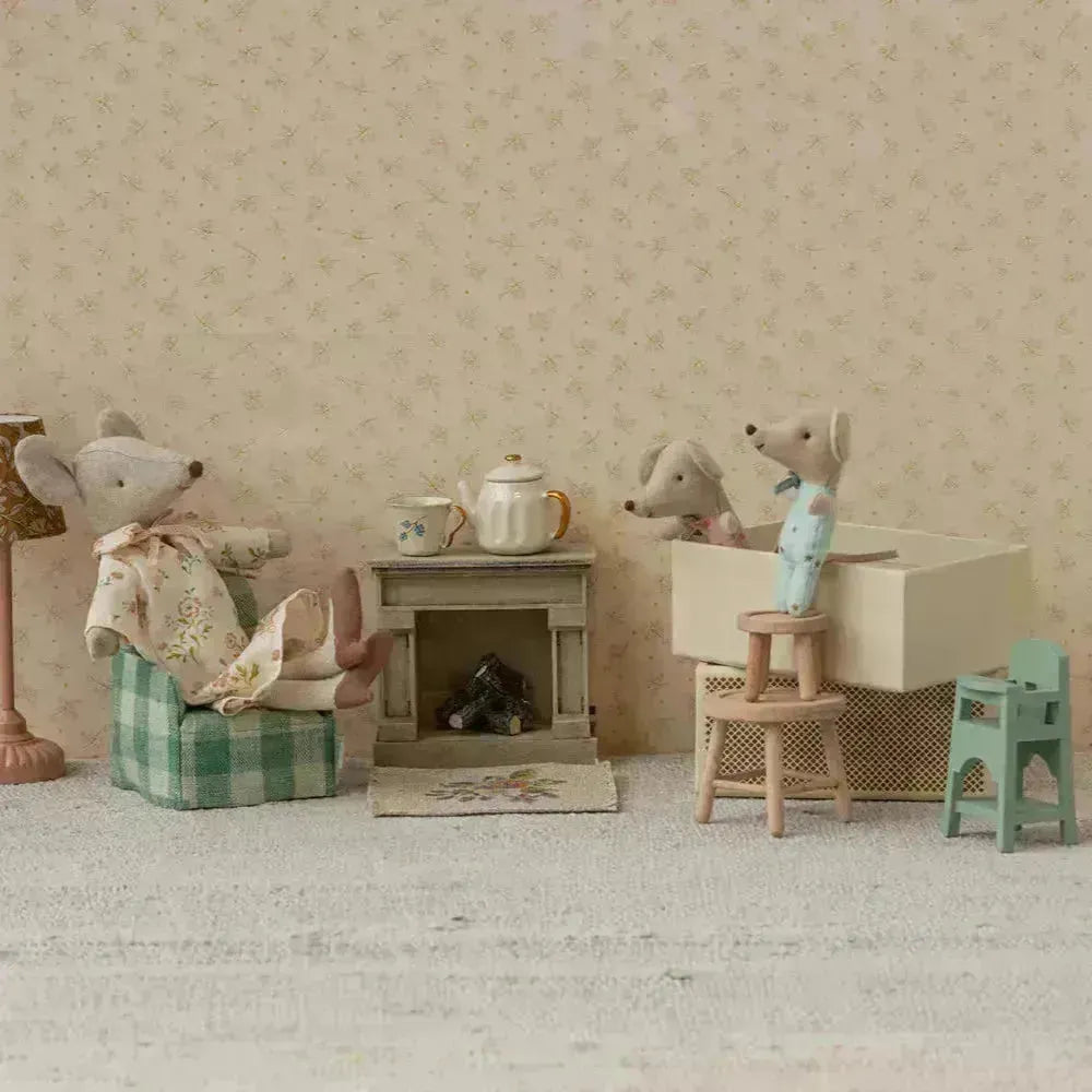 Ratoncitos - Twins baby mice In A Matchbox