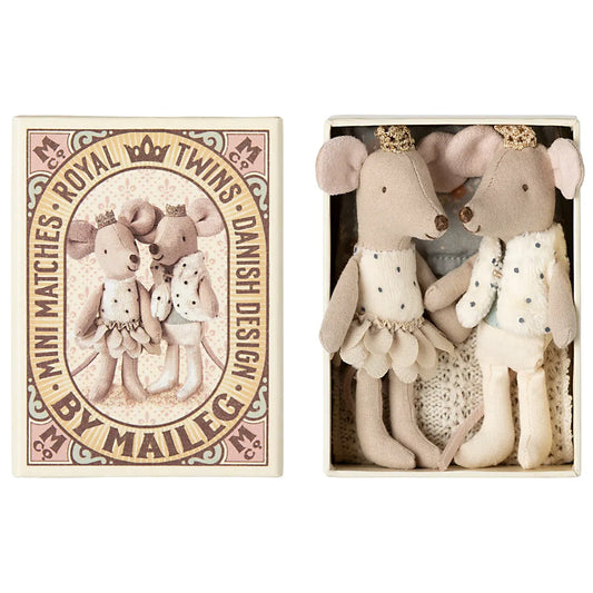Ratoncitos - Royal twins mice, Little sister and brother in matchbox