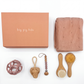 Caja de regalo - Baby essentials Pale Rose con sonajero de rattán