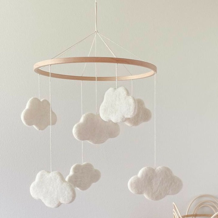 Movil fieltro - Clouds