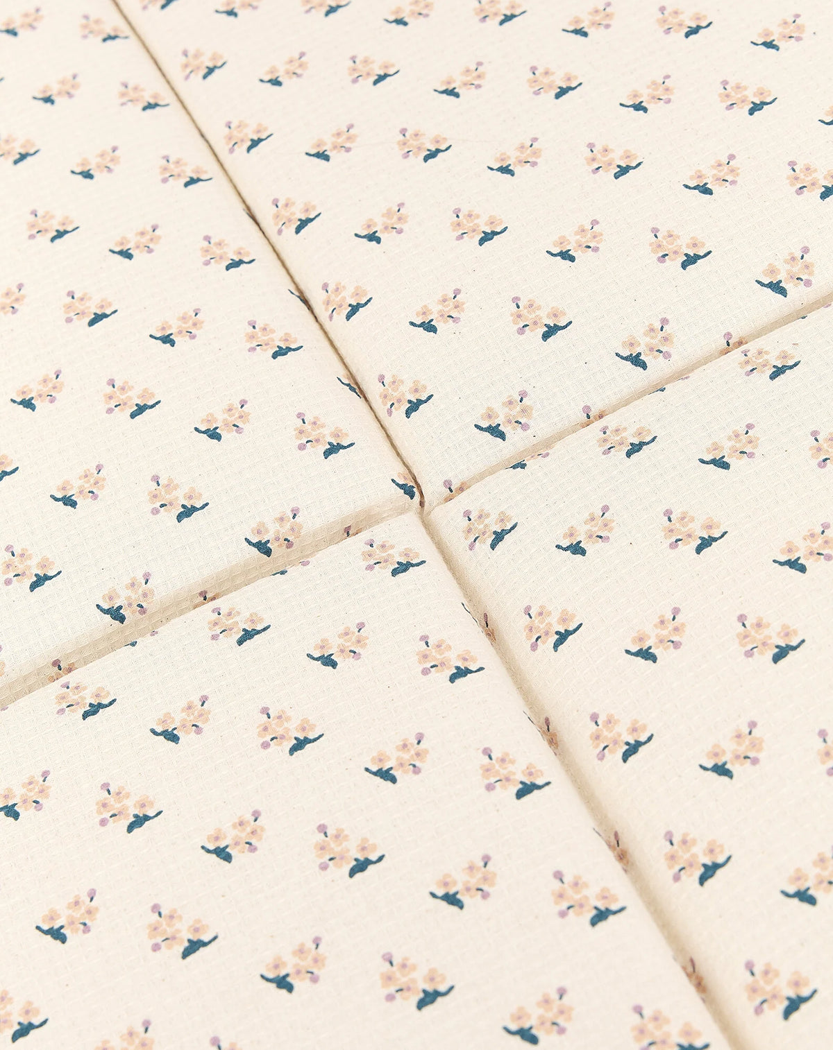 Playmat / Alfombra de juegos plegable para bebés y niños