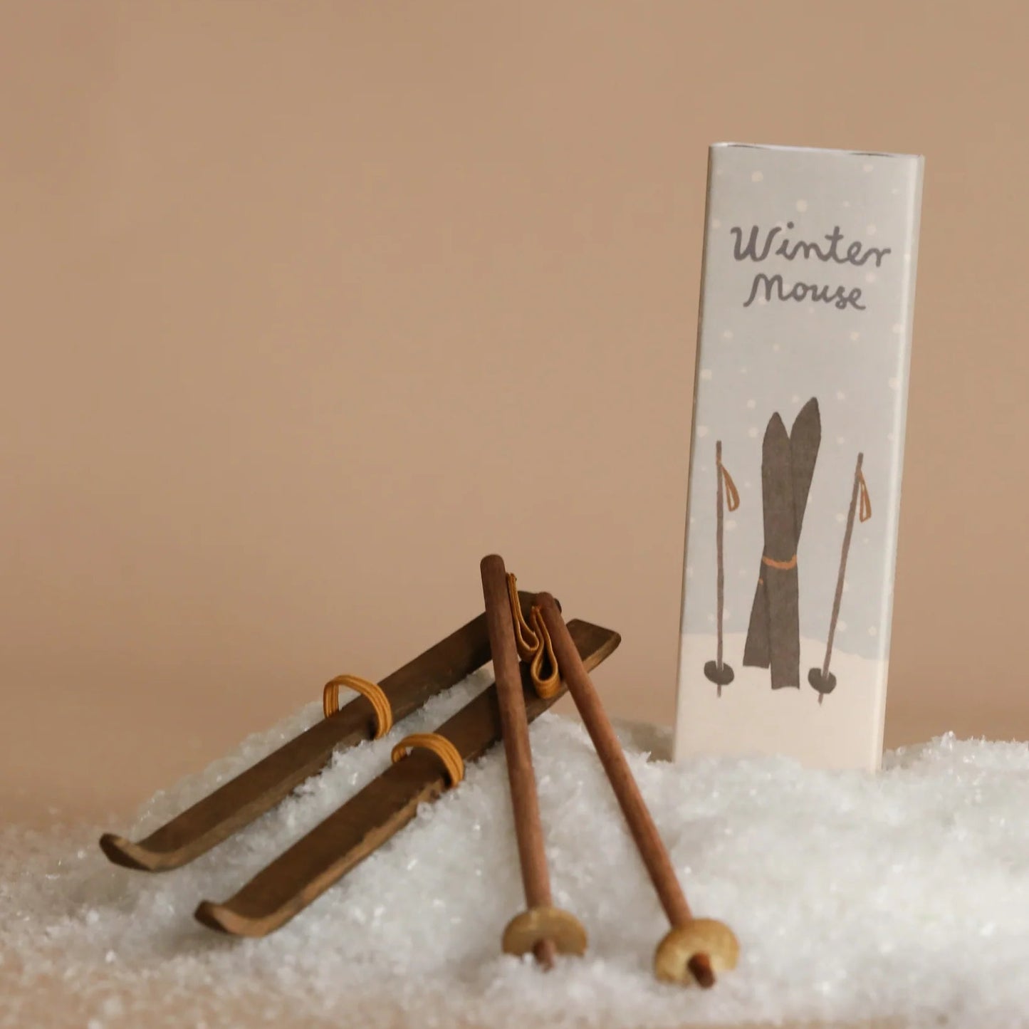 Ski y bastones para ratoncitos Big sister y Big brother