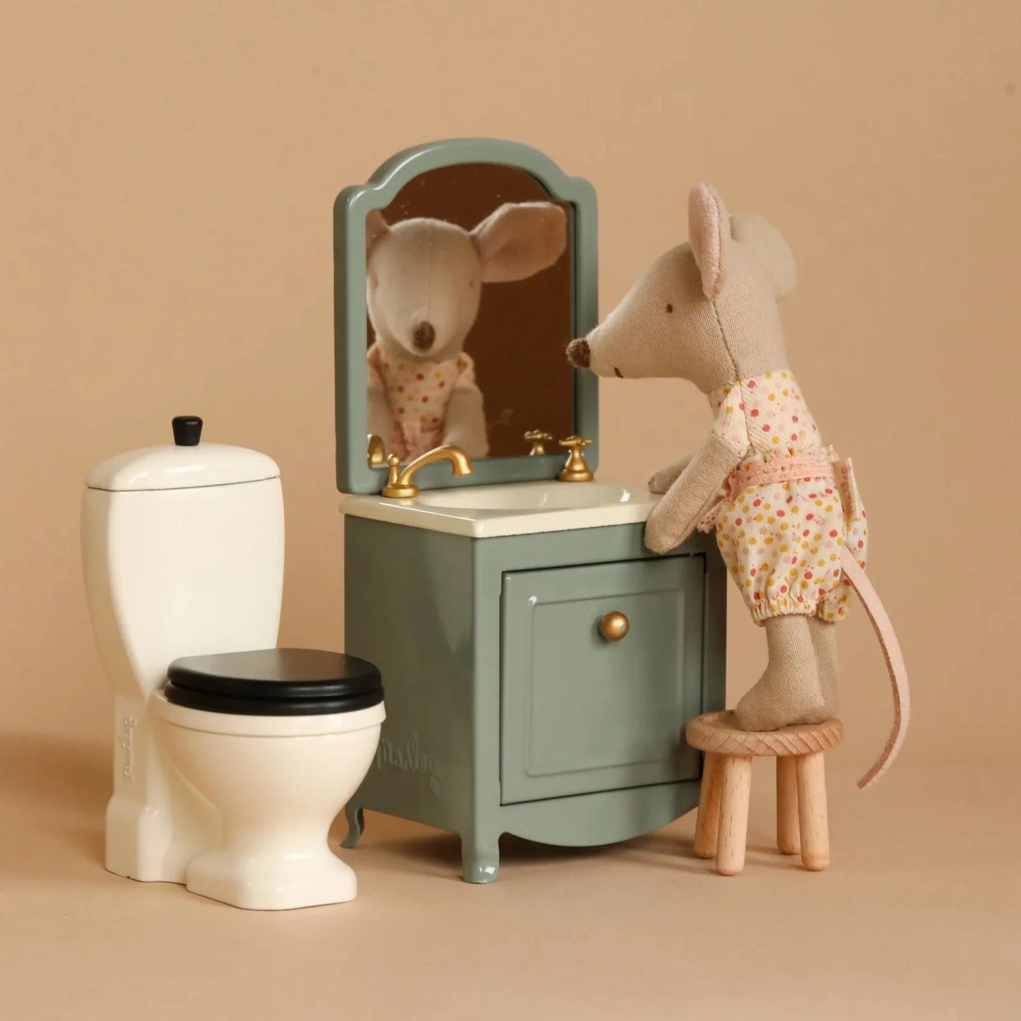 Toilet wc mouse