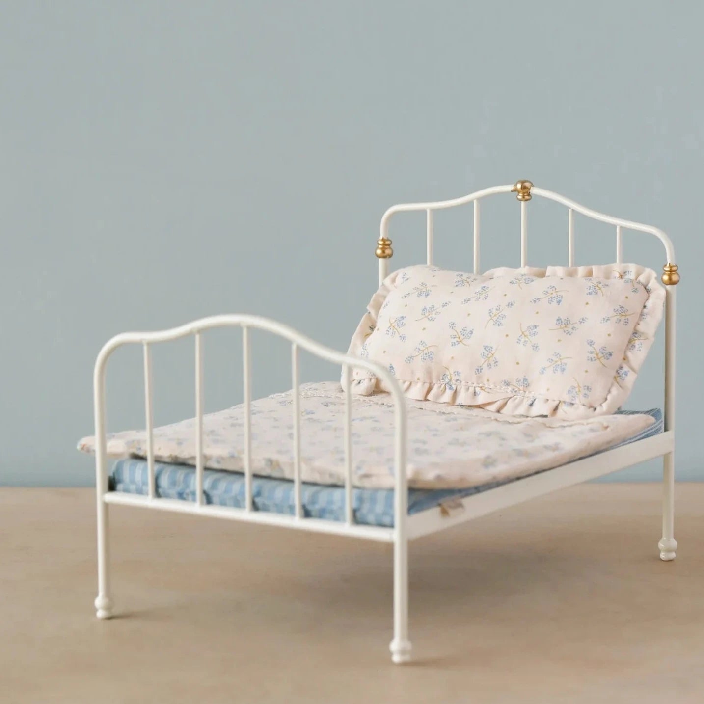 Cama matrimonial para ratoncitos - Off White