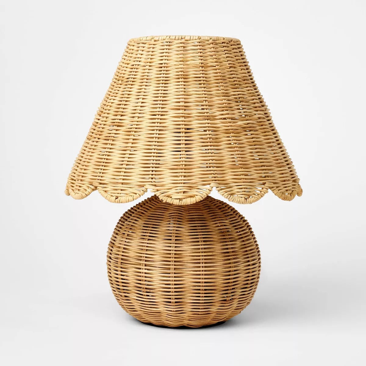 Lampara sobremesa scalloped rattan