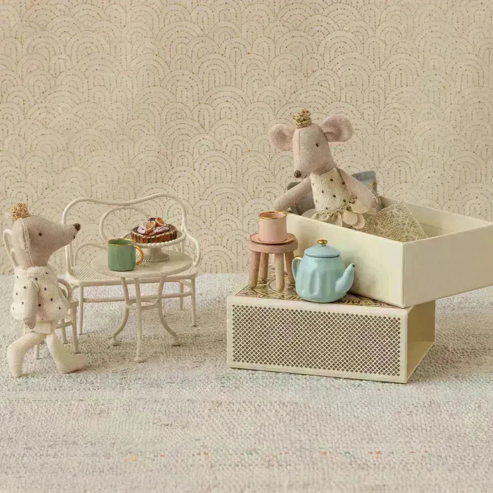 Ratoncitos - Royal twins mice, Little sister and brother in matchbox