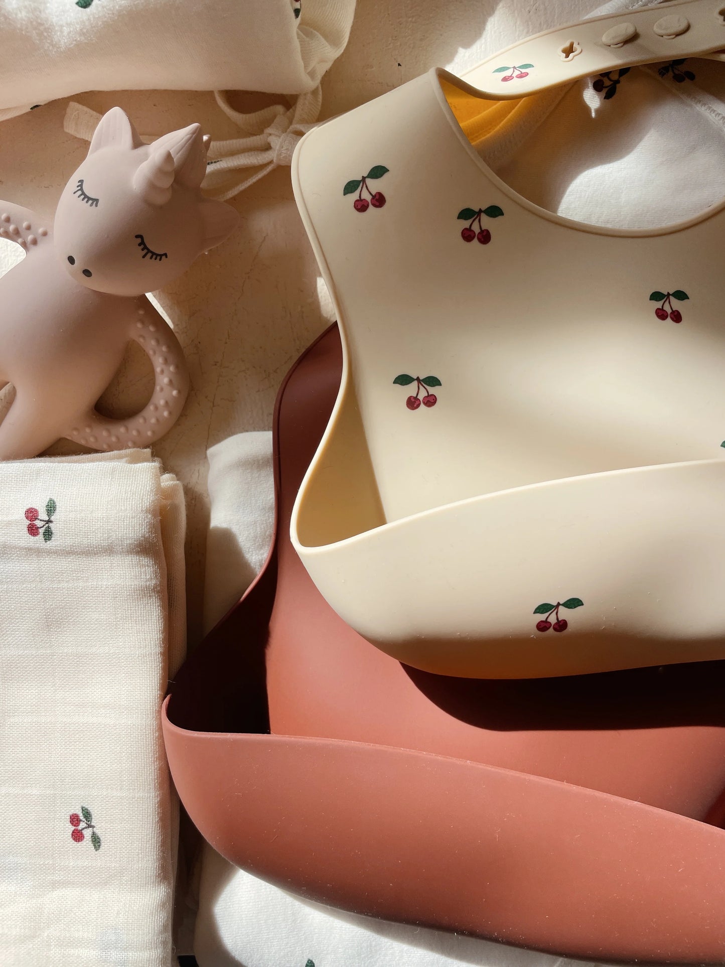 Set 2 Baberos Silicona - Cherry/Mocca