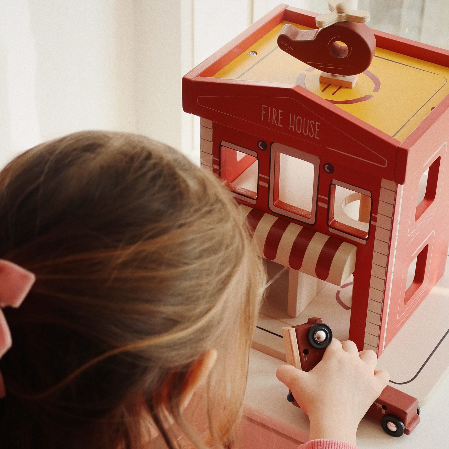 Estación de bomberos madera FSC