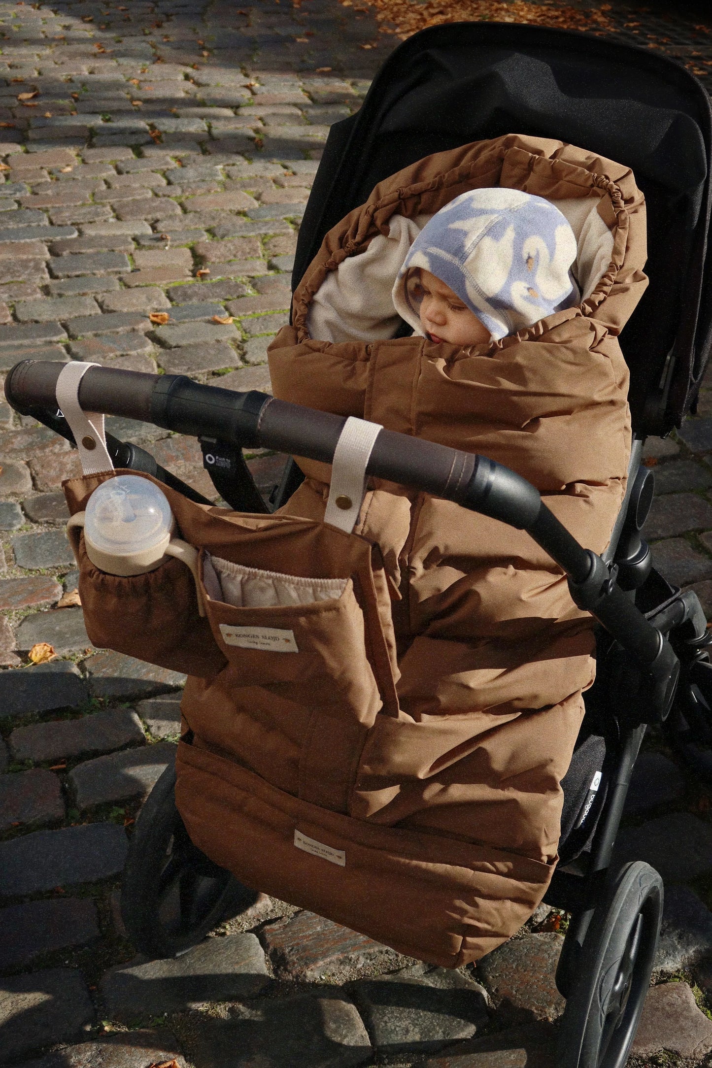 Saco de paseo Nemuri footmuff