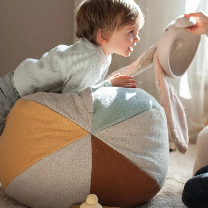 Pouf Ball
