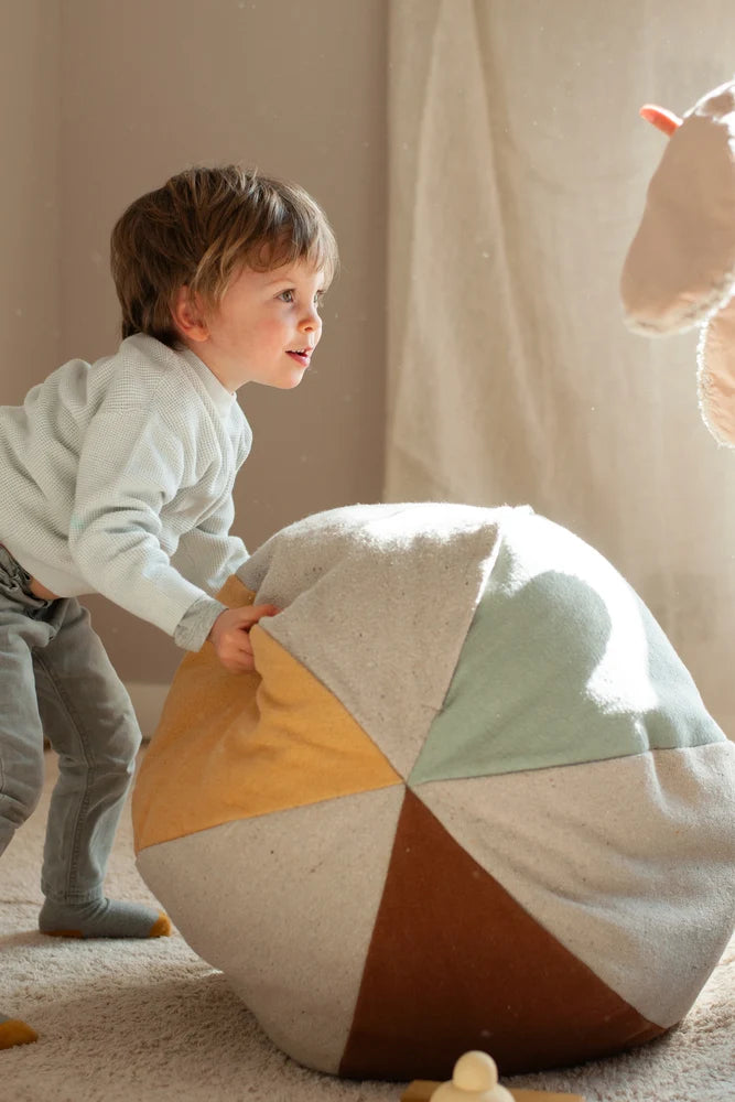 Pouf Ball