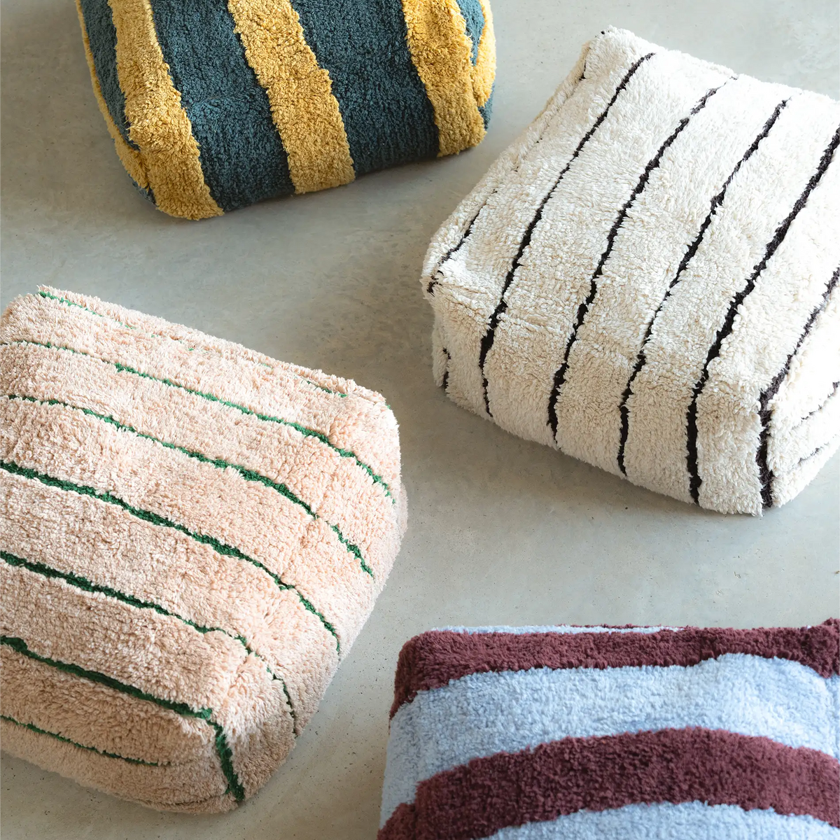 Pouf Lines