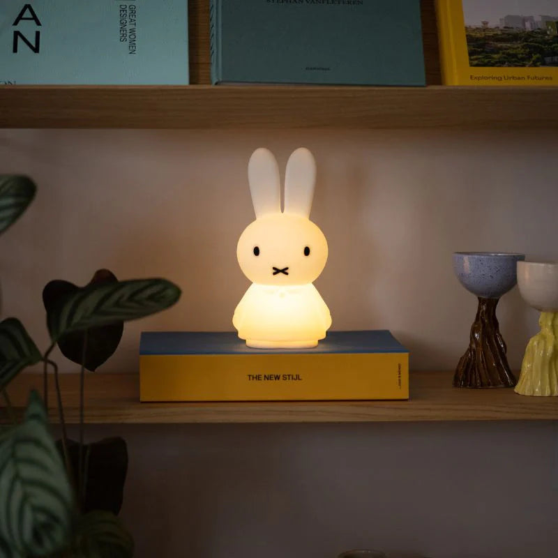 Espantacuco / Lámpara - Miffy shines lamp 22 cm