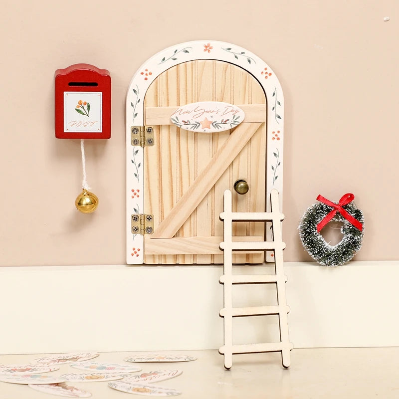Puerta de madera para ratoncitos - Celebration