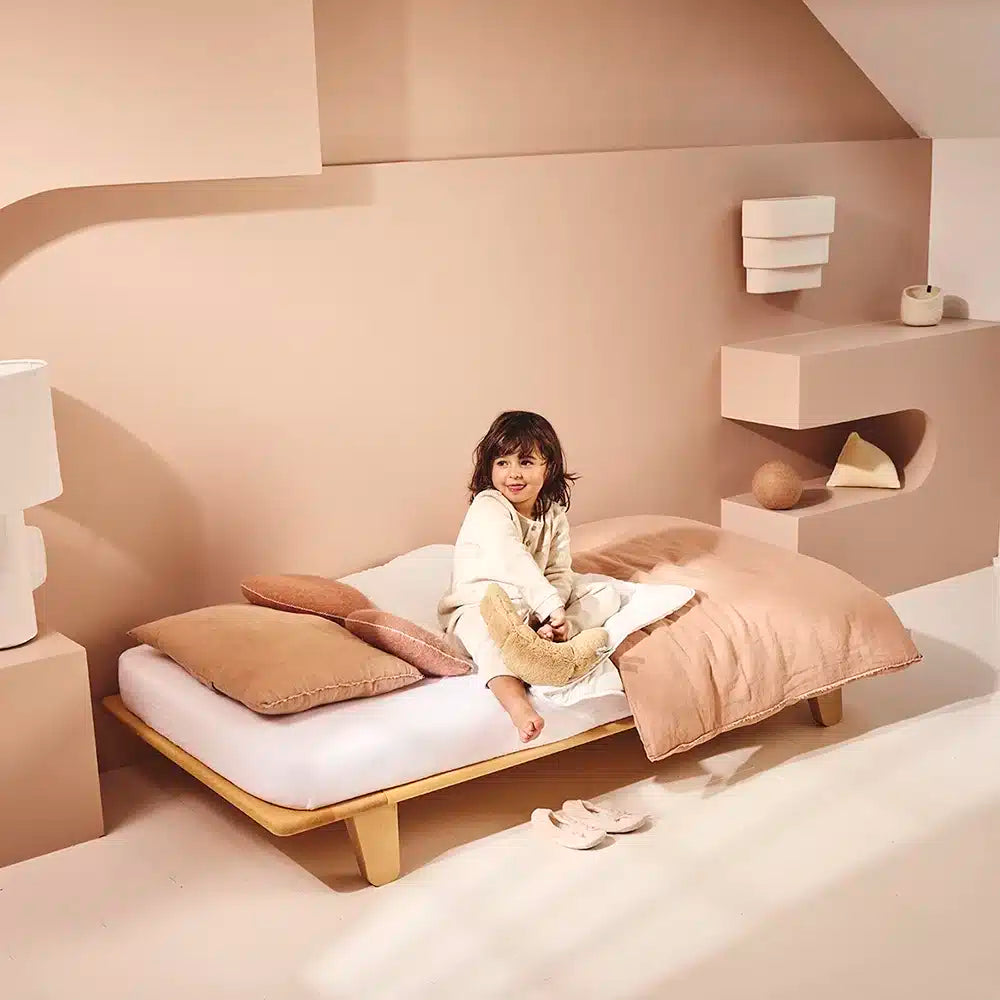 PRE-ORDER Cama de transición Yomi
