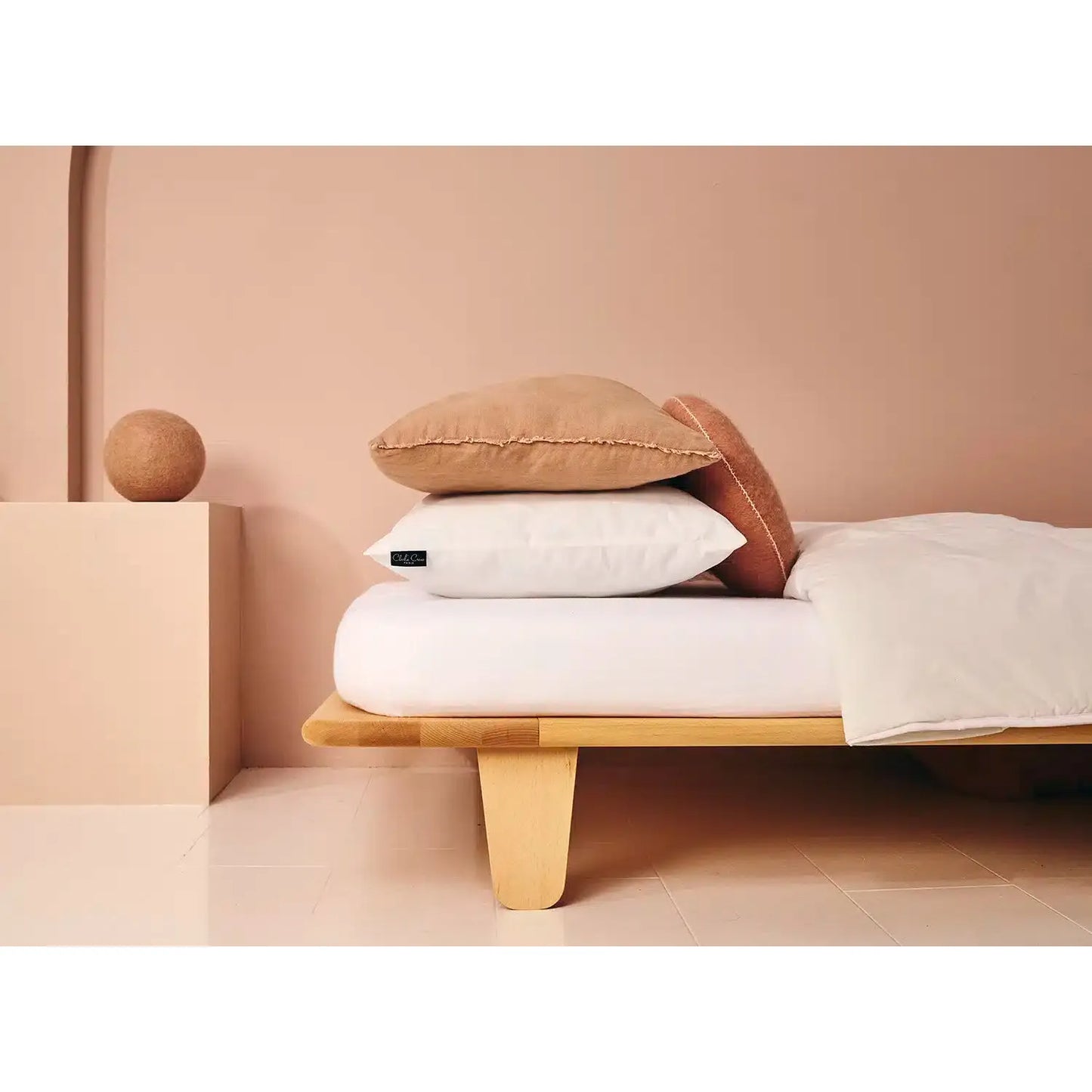 PRE-ORDER Cama de transición Yomi