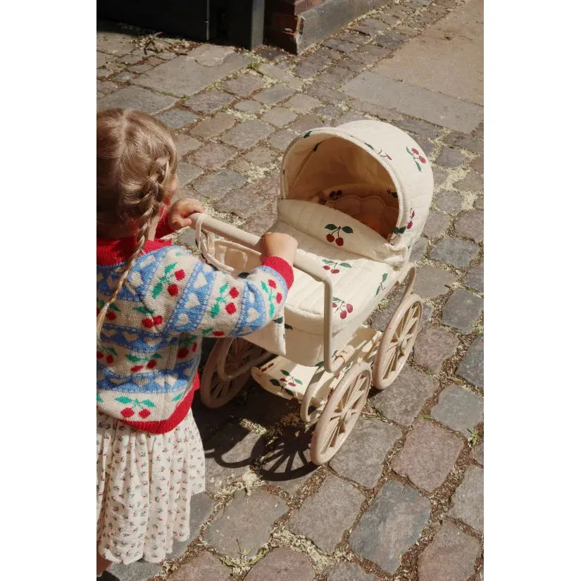 Coche / Moises Vintage para muñecas Minnie - Cherry blush