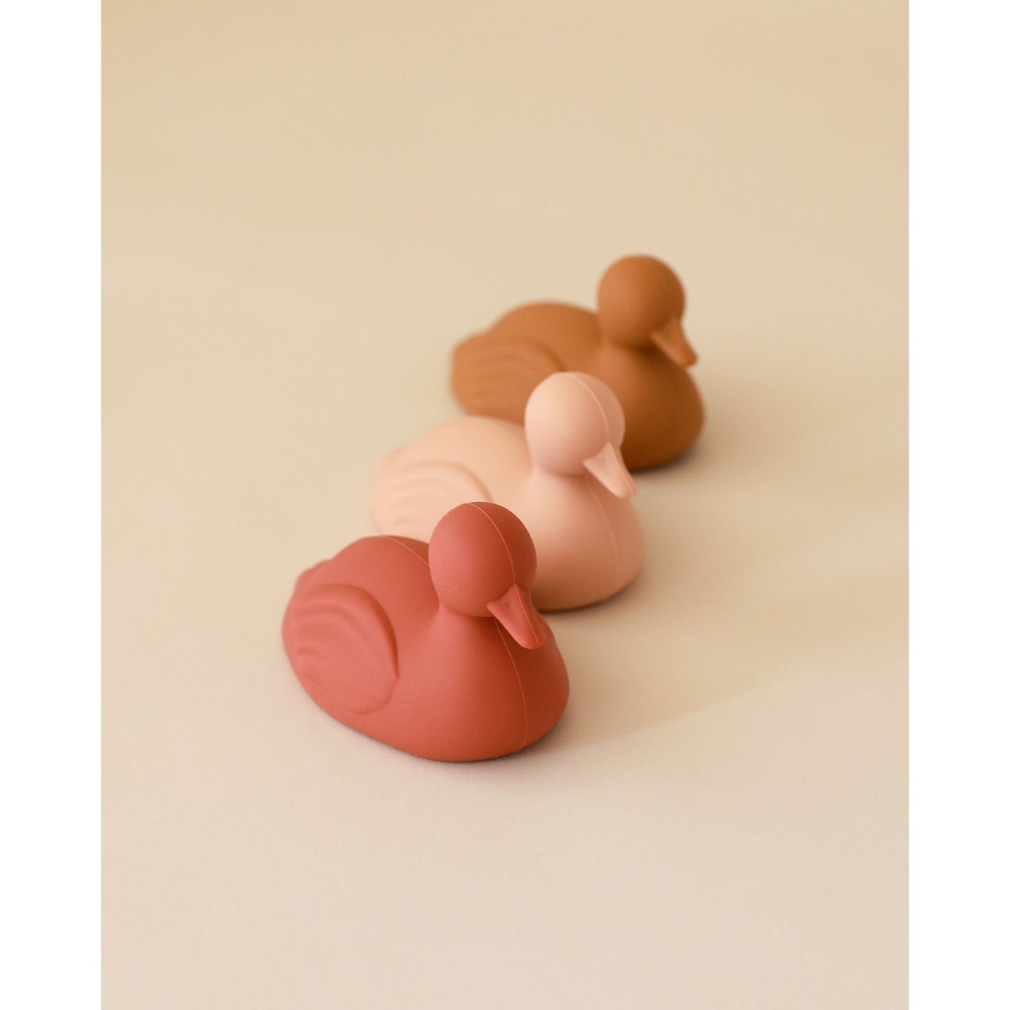 Juguete de baño silicona - Pondering Ducks rose mix