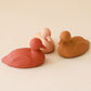 Juguete de baño silicona - Pondering Ducks rose mix