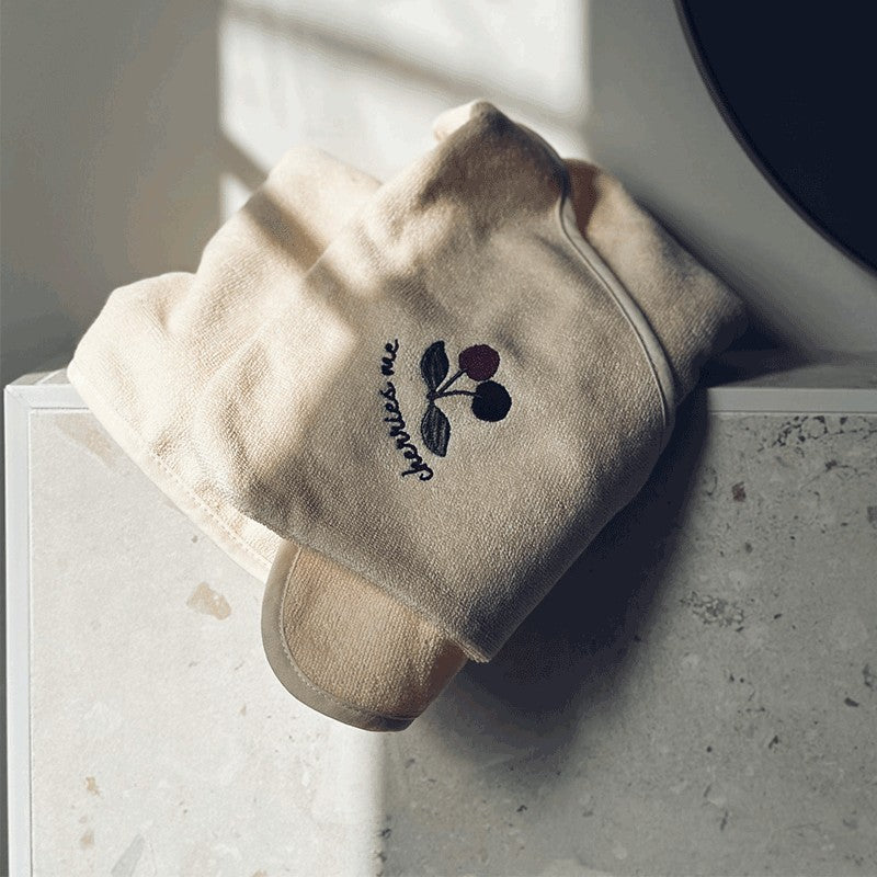 Toalla con capucha Terry Bordada - Cherry