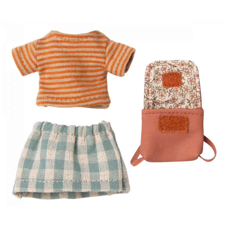 Ropa y mochila para ratoncito Big Sister