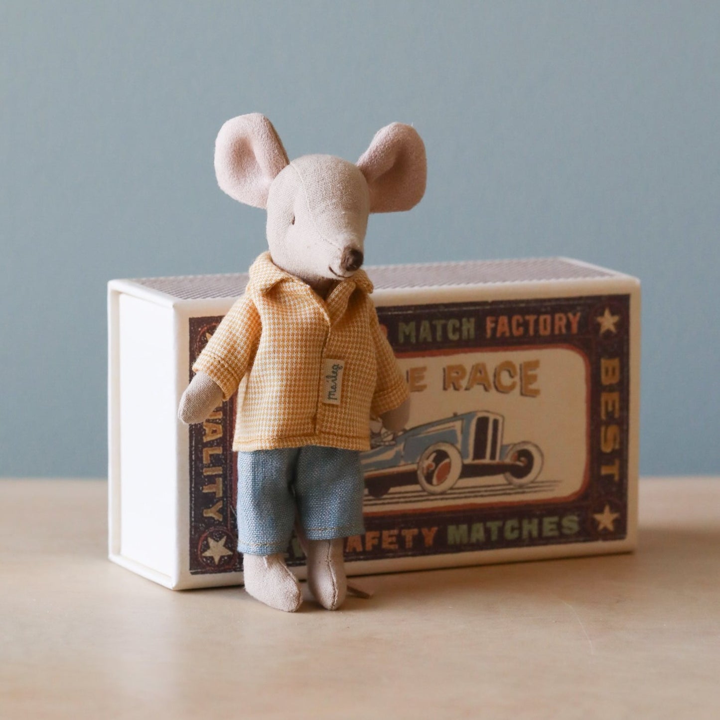 Ratoncito - Big Brother in a matchbox