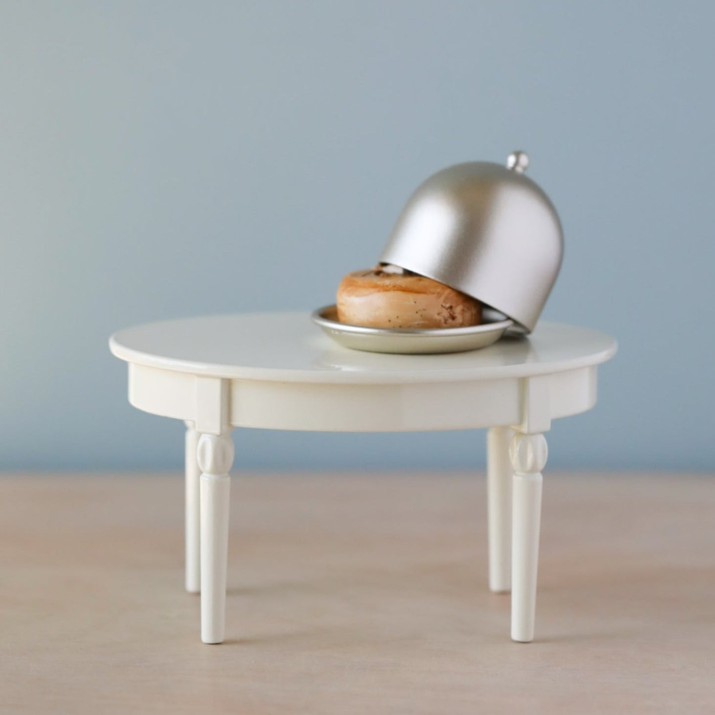 Mesa de comedor para ratoncitos Maileg
