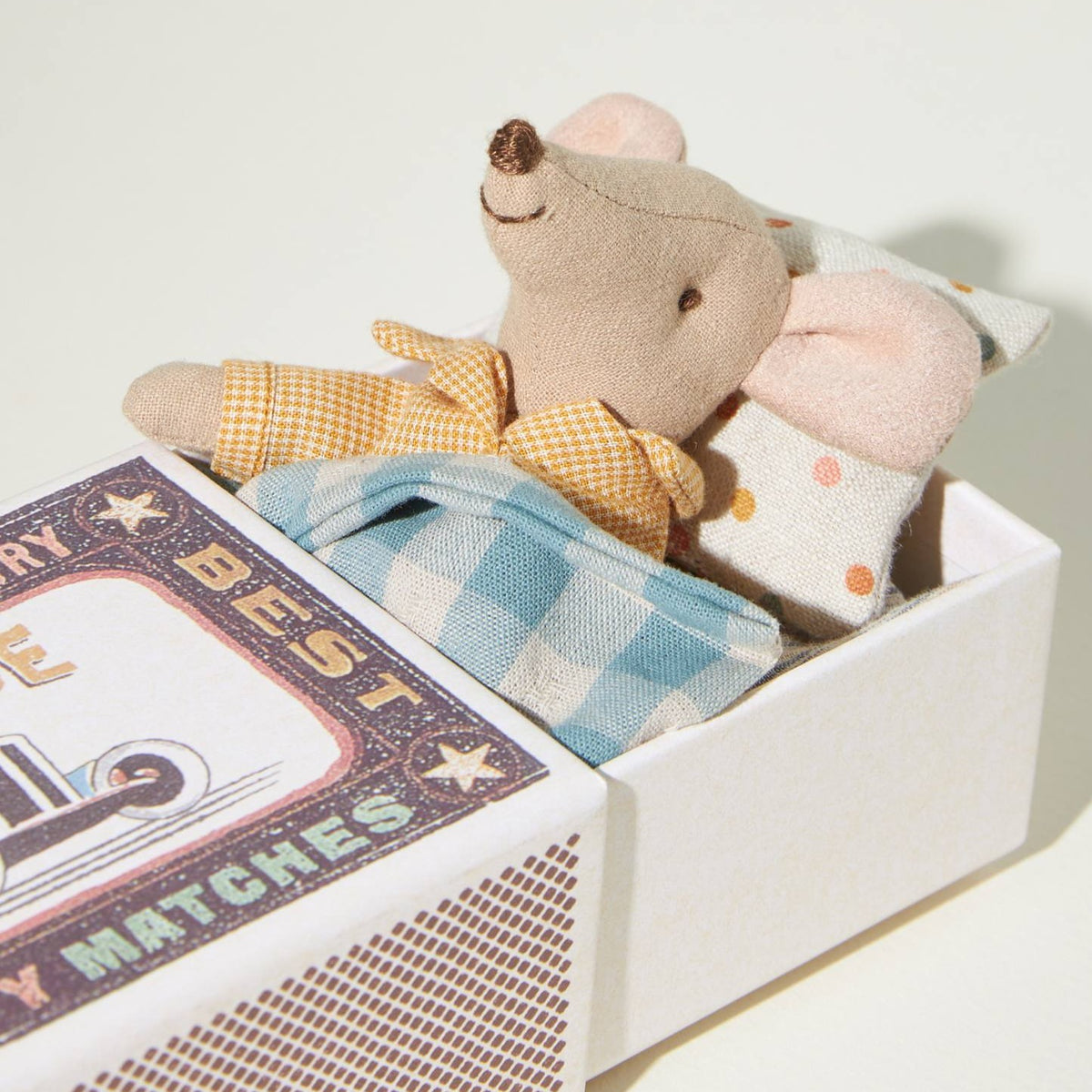 Ratoncito - Big Brother in a matchbox