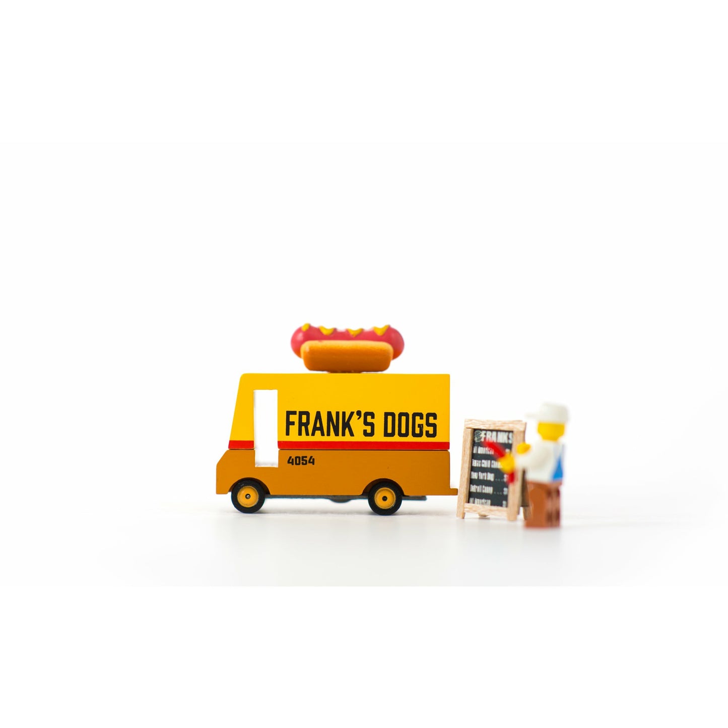 Auto De Madera - Hot dog Van