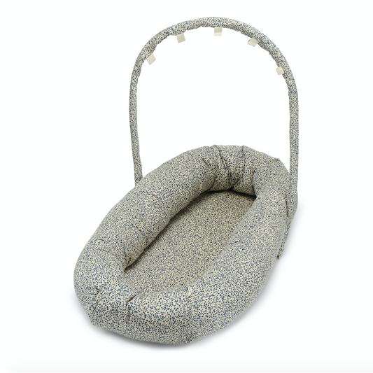 Nidito con arco de actividades removible - Blue Blossom Mist
