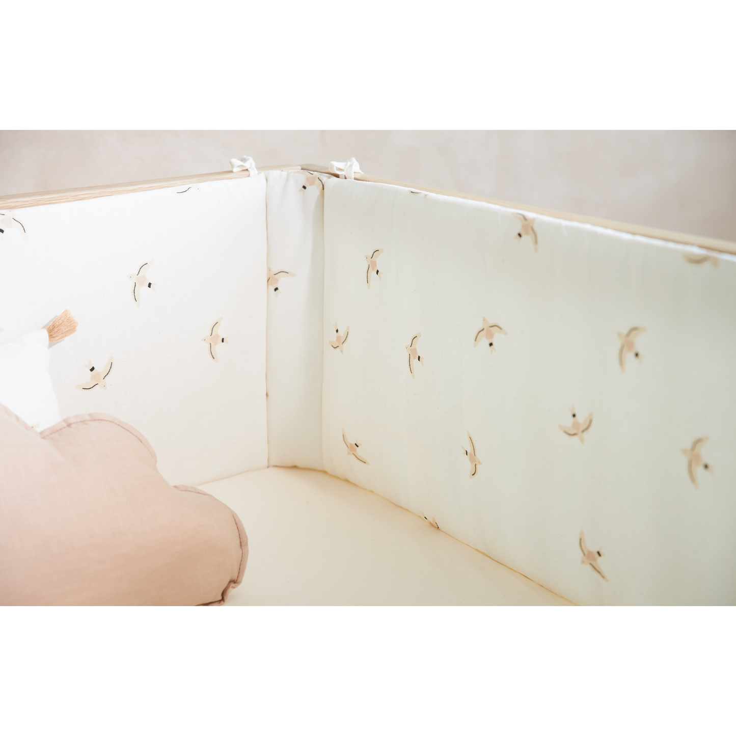 Protector de cuna Nest -  Nude Haiku Birds Natural