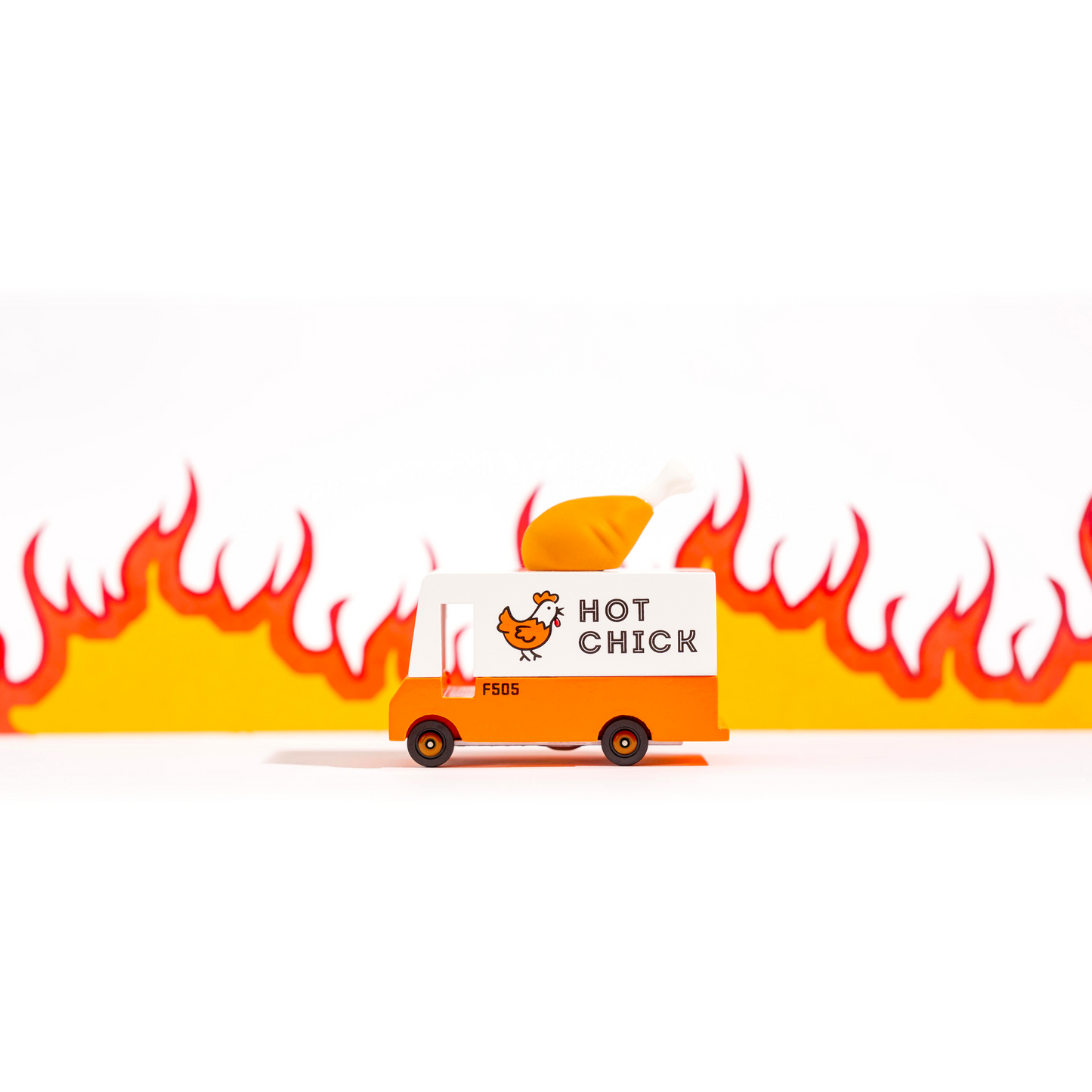 Auto De Madera - Fried Chicken Van