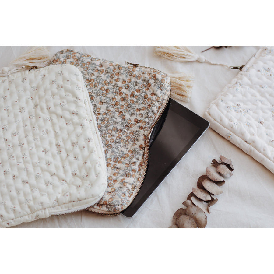 Tablet quilted bag - Petit Amour Rose